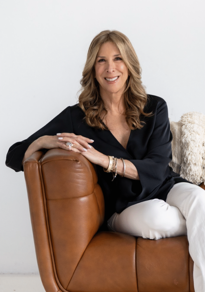 Gina Paoloni, Carte & Compass